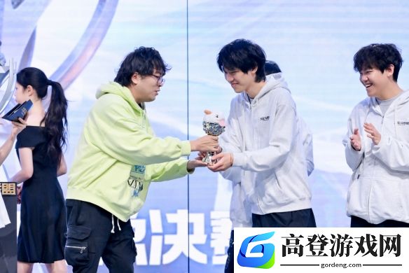 ON荣获大乱斗联盟决赛MVP：我们是冠军